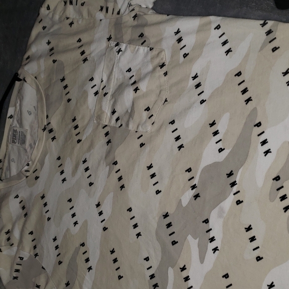 PINK By Victoria Secret light Camo Campus Tshirt RARE - Picture 3 of 6